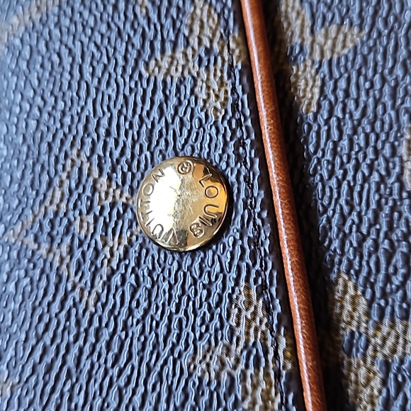 Louis Vuitton Florentine Monogram Belt Bag EUC - Picture 3 of 12